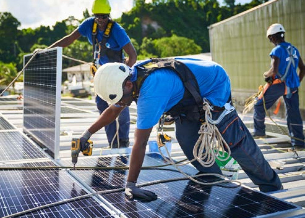 Transformez Votre Toit en Centrale Énergétique : Nos Solutions Solaires à la Pointe